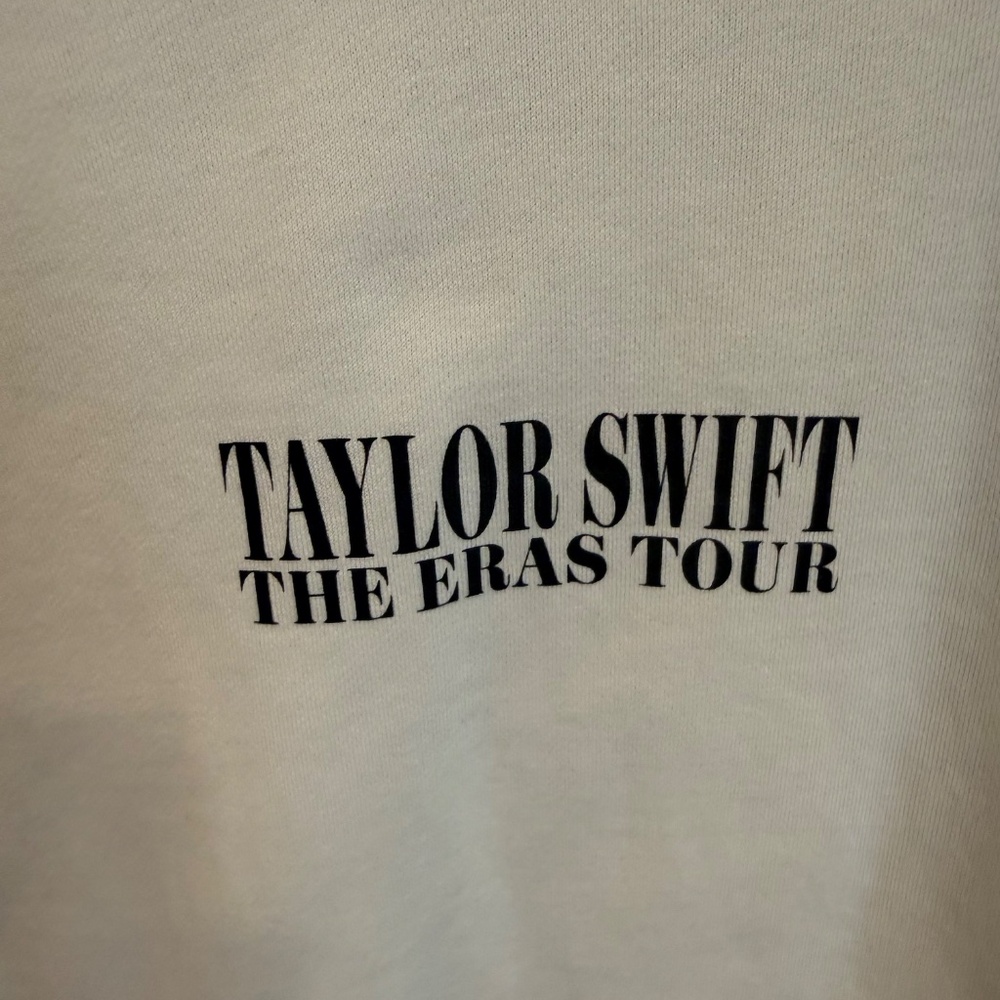 Taylor Swift Eras Tour Sweater - Cream - Size XL - Picture 5 of 7
